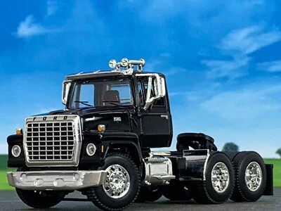 1/64 DCP BLACK FORD LN 9000 DAY CAB - Image 1 of 4