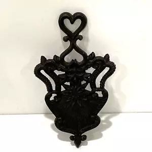 Black cast iron trivet ornate hearts motif primitive hearth country farmhouse - Picture 1 of 7
