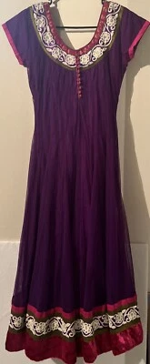 Mujer Vestido Étnico Boho Tafetán Sobre Forro Elegante Disfraz Bordado Mediano Foto 1 de 4