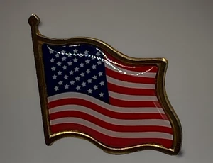 AMERICAN FLAG LAPEL PIN *MADE IN AMERICA* TRUMP USA PATRIOTIC - Picture 1 of 3