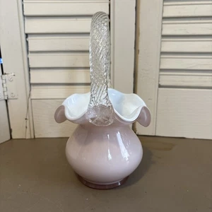 "Cesta superpuesta de vidrio soplado a mano rosa polvorienta Fenton 7,5""" - Imagen 1 de 6