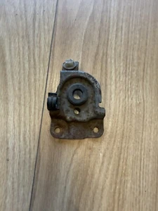 92 93 94 95 96 HONDA Prelude BB Radiator Upper Mount Right Side Bracket OEM - Picture 1 of 2