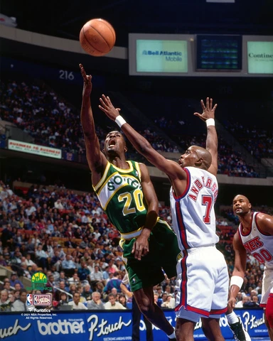 Gary Payton Supersonics UnSigned 8x10 Hardwood Layup On Kenny Anderson Photo Cover