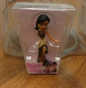Vestido Bratz Kylie Miniverse Beige y Negro Nueva Pieza de Exhibición - Imagen 1 de 5