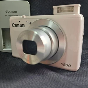 [NEUWERTIG mit SD 8GB] Canon PowerShot S200 kompakte Digitalkamera weiß limitiertes Modell - Bild 1 von 22