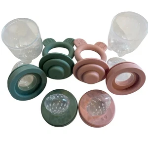 Mangiatoia e ciuccio in silicone per alimenti freschi combo 4+ mesi rosa chiaro verde erba - Foto 1 di 6