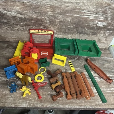 Lincoln Logs Random Part Lots - Rocky Mountain Ranch - Castle Kingdom - Lookout - Image 1 of 4