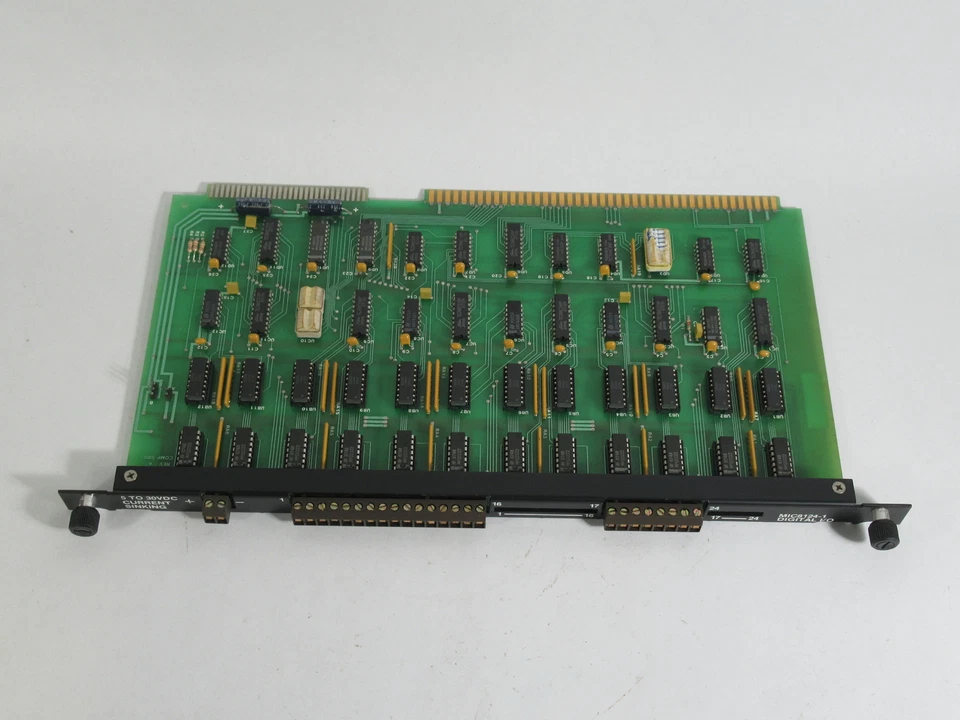 Camco MIC8124-1 Digital I/O Module 5-30VDC *Cosmetic Damage* USED - Image 1 of 4