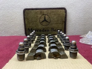Brazo basculante y tornillo de ajuste Mercedes Benz M110 280 NOS - Imagen 1 de 14