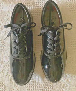 S241 - DINKLES - 1 Par - Talla Hombre 6/Mujer 8 - Zapatos de Marcha Negros Brillantes - Estilo 607 - Imagen 1 de 20