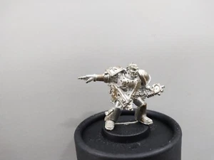 Warhammer 40k Space Marines Veteran Sergeant Sgt w Hand Scanner Primed Metal - Picture 1 of 2