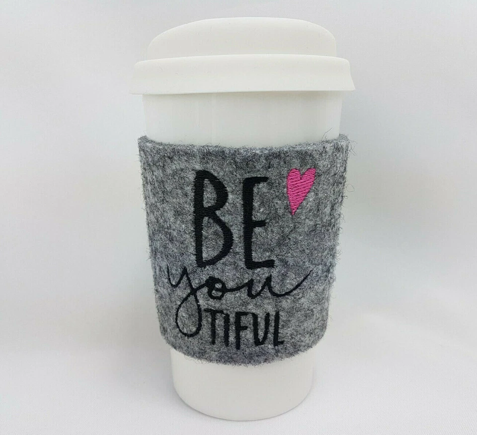 Becherpulli Filzmanschette bestickt für Coffee to Go Becher individualisierbar - Bild 1 von 1