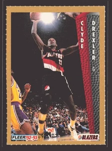 Revista Fleer NBA Giant Stars Golden 1992-93 perforada #NNO Clyde Drexler - Imagen 1 de 2