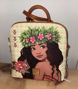 2023 Disney Parks Moana Dooney & Bourke Purse Handbag Backpack NEW - Picture 1 of 8