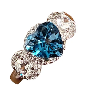 Blue Topaz 2.25 Ct. Heart Shape London Blue Topaz 8 X 8 mm Loose Stone Gemstone - Picture 1 of 4
