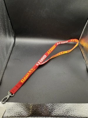 Cordón estándar Oakley nuevo carmesí Foto 1 de 2