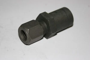 1/2 Tube x 1" Tube Stub Steel Hydraulic Fitting Parker 16-8 TRBU-S - Picture 1 of 5