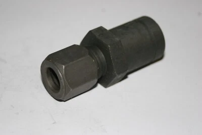 1/2 Tube x 1" Tube Stub Steel Hydraulic Fitting Parker 16-8 TRBU-S - Image 1 of 4