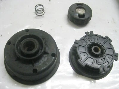 Shindaiwa YW210 Yardware Trimmer Cutting Head Assembly Part 322025, 99909-220 - Image 1 of 3