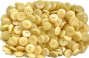 Buttons 20mm 32L Lemon Yellow Swirl Patterned 2 Hole Polished Button (Z164) - Picture 1 of 24