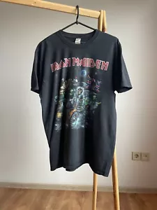 Iron Maiden Sonisphere 2010 Distressed T-Shirt Size XL - Picture 1 of 9
