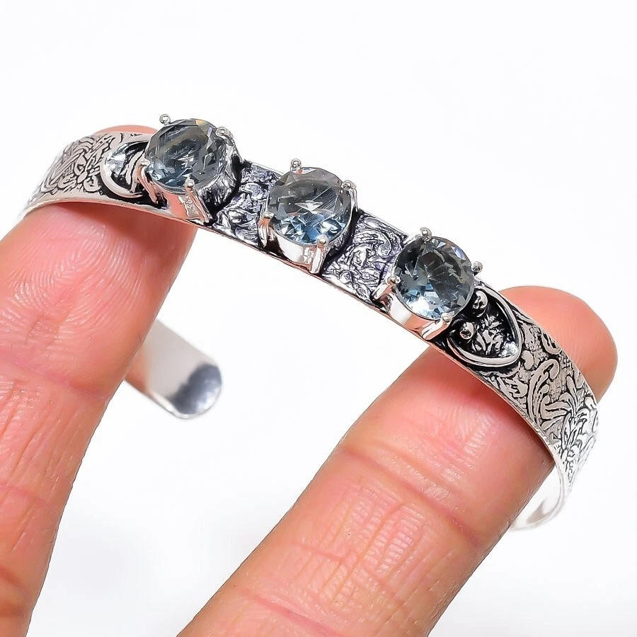 Brazalete ajustable de plata de ley 925 con piedras preciosas de alejandrita Foto 1 de 1