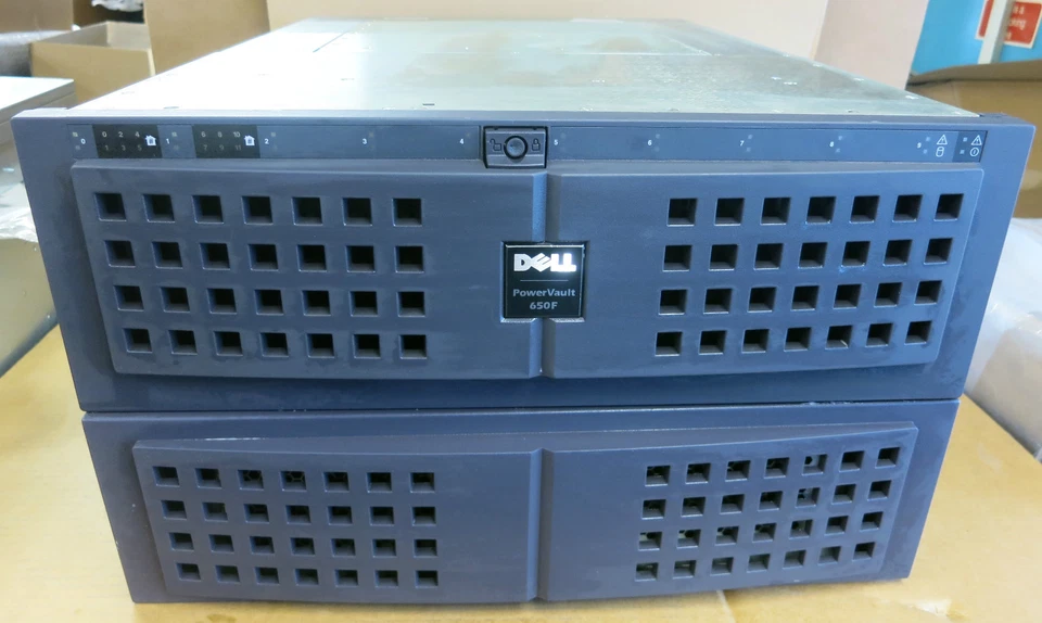 Dell PowerVault 650F - 6.5U, Fibre Channel Disk Array Enclosure 8x 36Gb HDD  - Image 1 of 1
