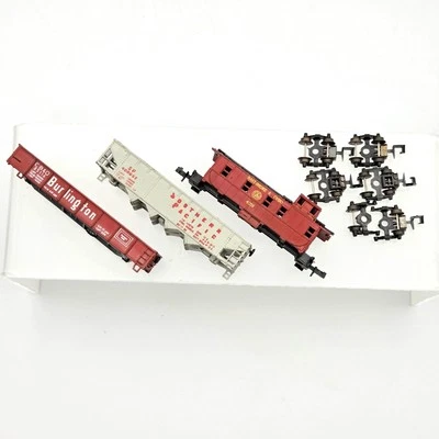 Lote de llantas planas N Track Trucks Minitri Caboose SP tolva Burlington Foto 1 de 4