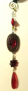 Ornamento da appendere gioielli ovale 9" con perline rosse - Foto 1 di 5