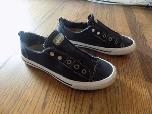 Sugar Black Denim Jean Canvas Sneakers Ragged Fringe trim Rhinestones 7.5 Gadget - Picture 1 of 13