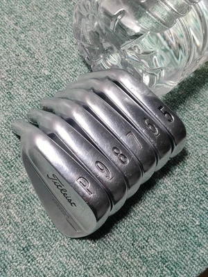 Titleist MB 714 FORGED Lefty Iron set 5-pw Head only - Image 1 of 4