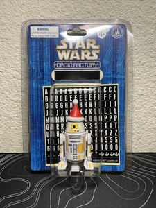 Star Wars Droid Factory Weihnachtsmann Mütze mit Verpackung offener Karton - Bild 1 von 3