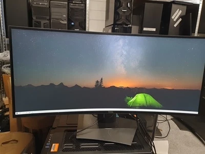 Dell U3417W 34-inch Curved Monitor With Stand - Image 1 of 4