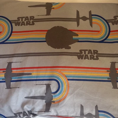 Juego completo de acorazados con logotipo a rayas grises de Star Wars Foto 1 de 4