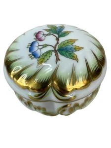 Herend Hungary Queen Victoria Round Trinket Box w Lid 6036 - Excellent - Picture 1 of 9