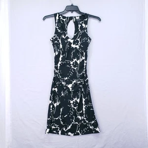 Express Black Sunflower V Neck Sleeveless V Neck  A line Dress Size 4 Business - Picture 1 of 17