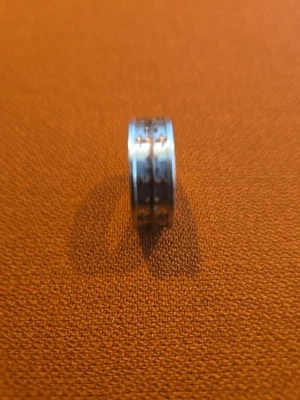 Anillo cruzado ortodoxo de acero inoxidable marrón bicolor para hombre Foto 1 de 2