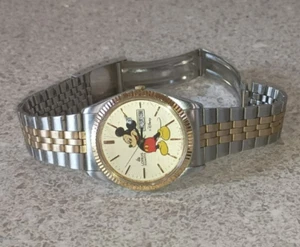 Orologio Vintage Lorus Disney Topolino Unisex 35mm V533-8A10 Bicolore *LEGGI* - Foto 1 di 6