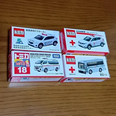 Juego de 4 Tomica Ambulancia Donación de Sangre Autobús Avanzado Salvavidas Doctor Minicar Foto 1 de 4