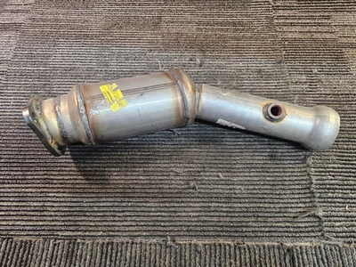 Convertidor catalítico-ajuste exacto lado del conductor 19610 se adapta a Ford Mustang 11-14 5,0 L-V8 Foto 1 de 4