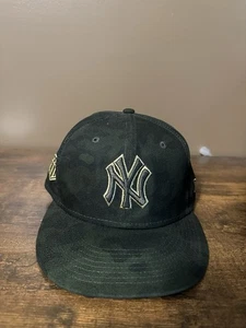 Gorra para hombre New Era New York Yankees 59Fifty Fuerzas Armadas talla 7 3/8 - Imagen 1 de 4