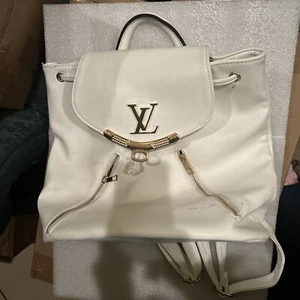 Ladies VL White backpack - Picture 1 of 2