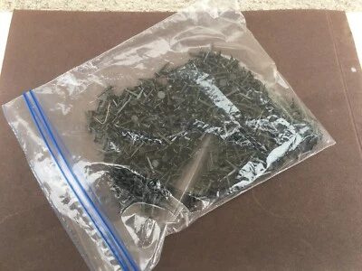 Anciens petits clous / Semences de cordonnier / 15mm / Quincaillerie - Photo 1/4