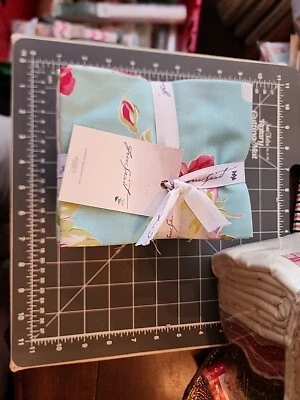 Квилтинг. Free Spirit — комплект ROSE Fat Quarter — 24 четверти жира - Изображение 1 из 3
