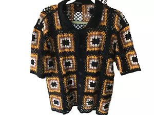 Herren/Damen MORSECODE Strick Häkel Quadrate Pullover Knopf Shirt MCQ1002 Gr. L - Bild 1 von 6