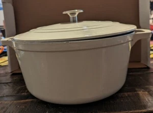 HEARTH AND HAND MAGNOLIA CAST IRON DUTCH OVEN *please read* - Picture 1 of 11