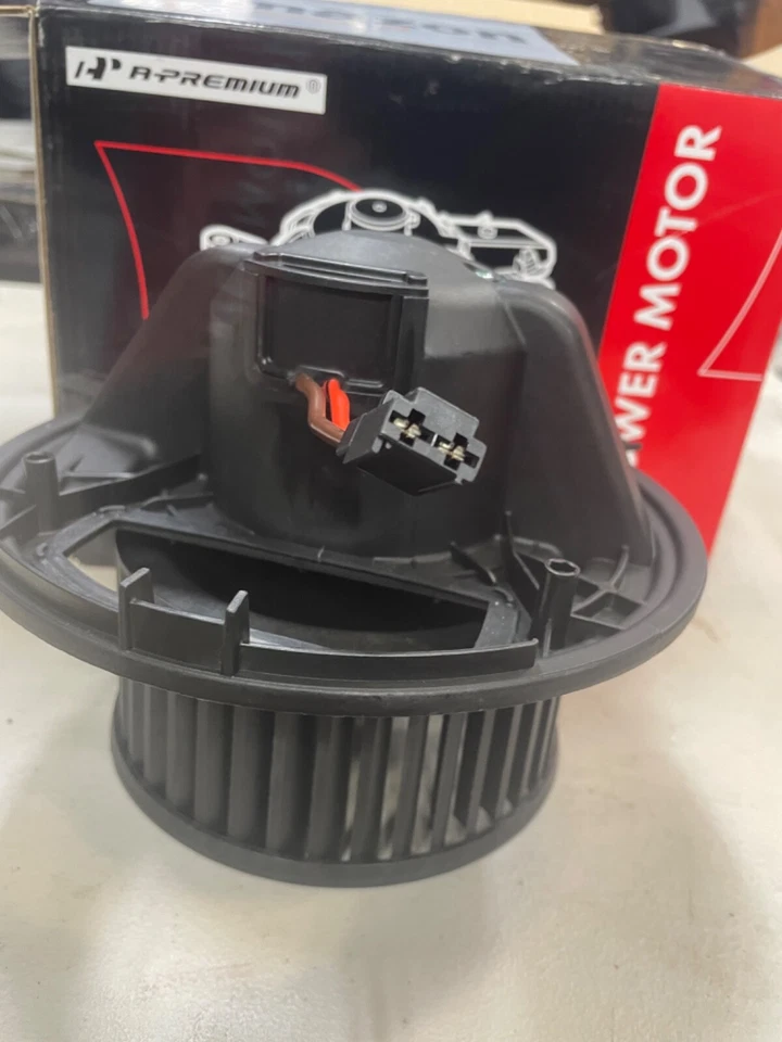 1Pc Heater Blower Motor Resistor for BMW X5 F15 F85 2014-2018 X6 2015-2019 i8 - Image 1 of 1