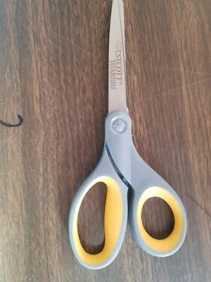 (ONE) 8" STRAIGHT HANDLE SCISSOR WESTCOTT TITANIUM HEAVY DUTY OFFICE/PACKAGING - Image 1 of 4