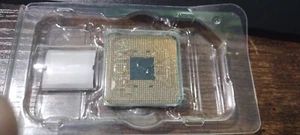 AMD Ryzen 2nd Gen 7 2700X - 4.3 GHz Eight Core (YD270XBGM88AF) Processor - Picture 1 of 6