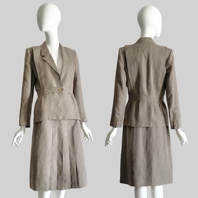 Vintage Gucci 1970s Women Beige Linen Skirt Suit Tan Belt Shoulder Pads Pleated - Image 1 of 4